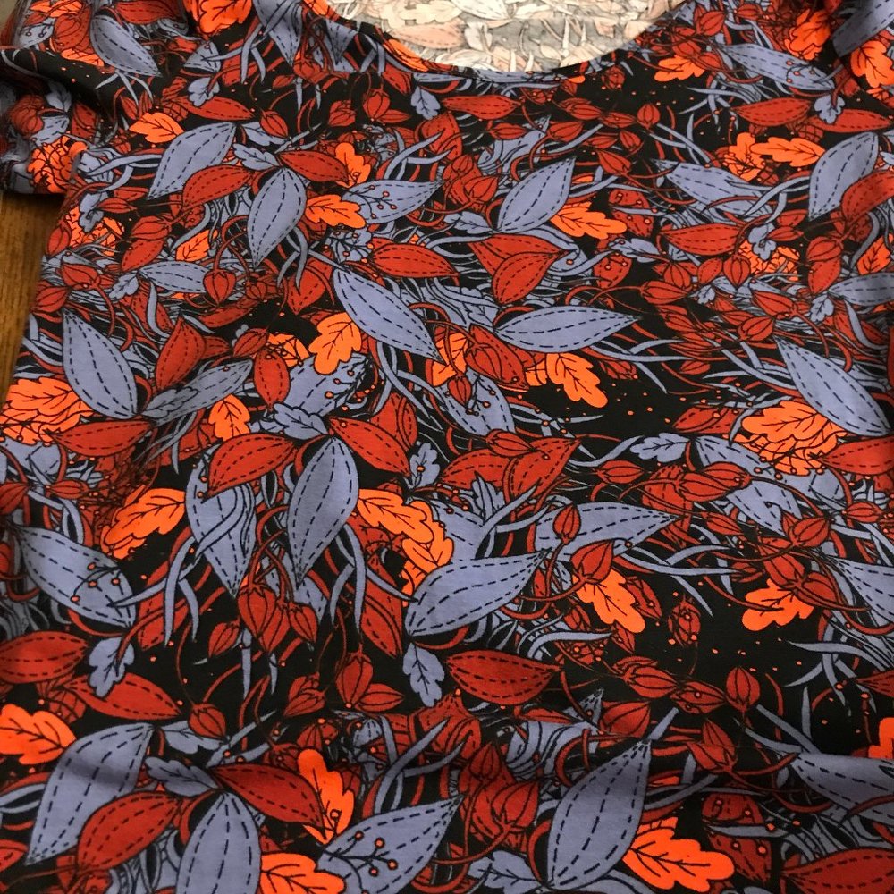 EUC Lularoe Classic T Leaves on Black Background